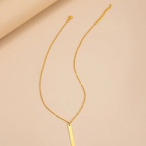 ⭐️ Simple minimalist metallic bar boho necklace